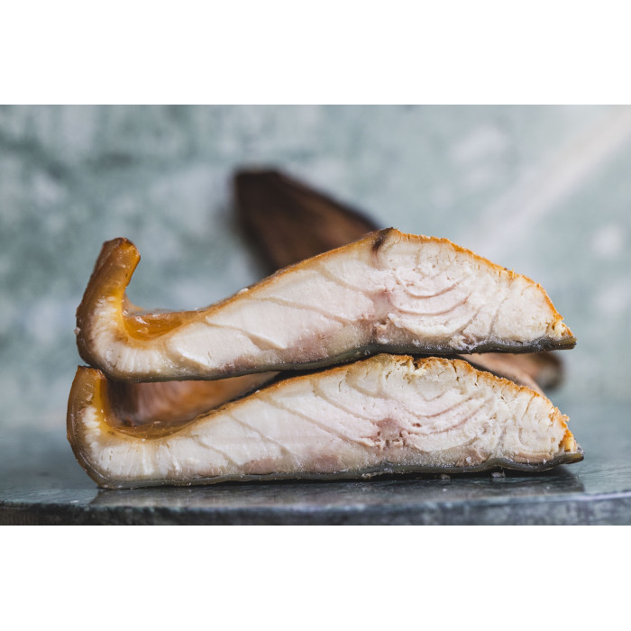 Jesiotr syberyjski filet  wędzony na gorąco(+300-400g/szt)